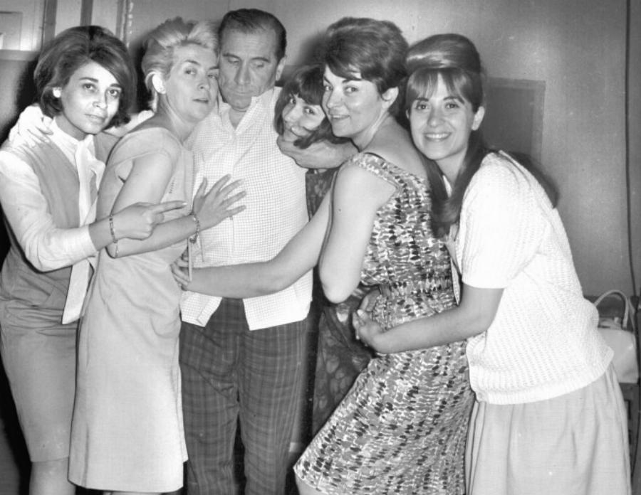 Κώστας Χατζηχρήστος: Οι γάμοι, το πρόβλημα με τον αλκοολισμό, η οικονομική καταστροφή και ο μεγάλος καημός πριν το τέλος