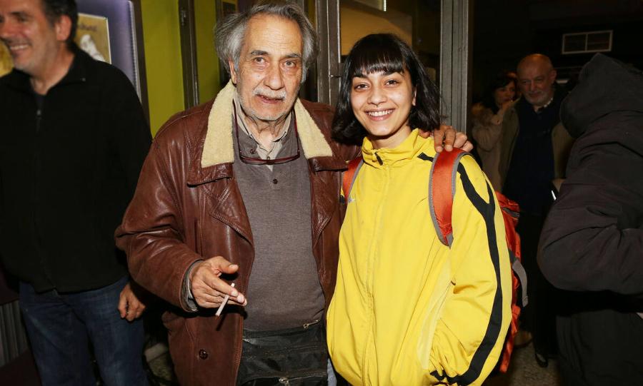 «Το μήλο κάτω από τη μηλιά θα πέσει!»: 9 παιδιά παιδιά Ελλήνων καλλιτεχνών που επέλεξαν το επάγγελμα των γονιών τους