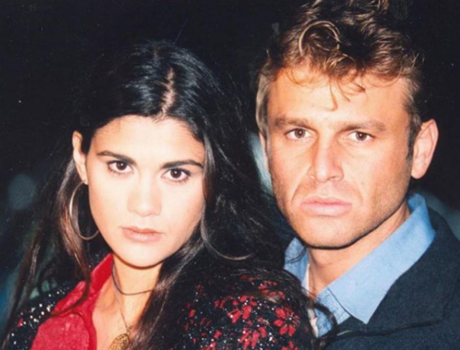 Άννα – Μαρία Παπαχαραλάμπους: Η γνωριμία και ο γάμος με τον Φάνη Μουρατίδη, η σχέση της με τη θρησκεία και ο συμβιβασμός στη βάφτιση