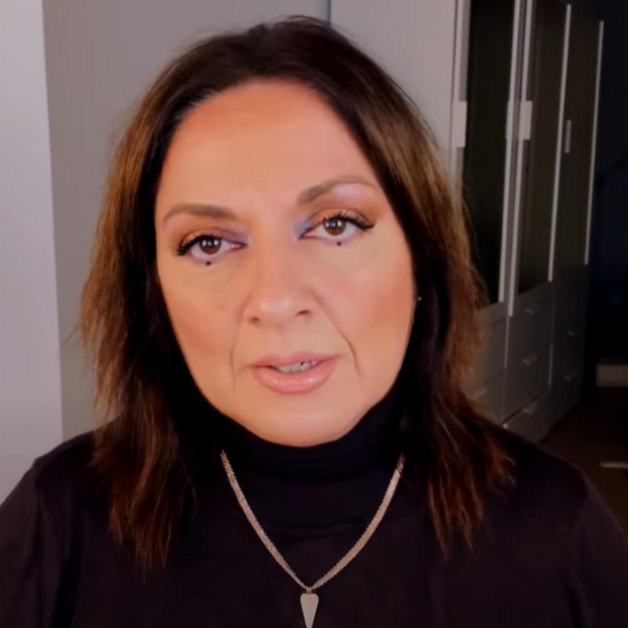 «Δεν με αφήνουν να δω τον πατέρα μου και εμείς τηρούμε τα μέτρα»: Έξαλλη η Σοφία Μουτίδου