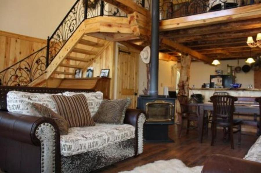 Κατοικία σε 24 ώρες: Υπέροχο και οικονομικό σπίτι – Στο στήνουν όπου θέλεις, κοστίζει 8.000€ και το εσωτερικό του είναι αριστοκρατικό