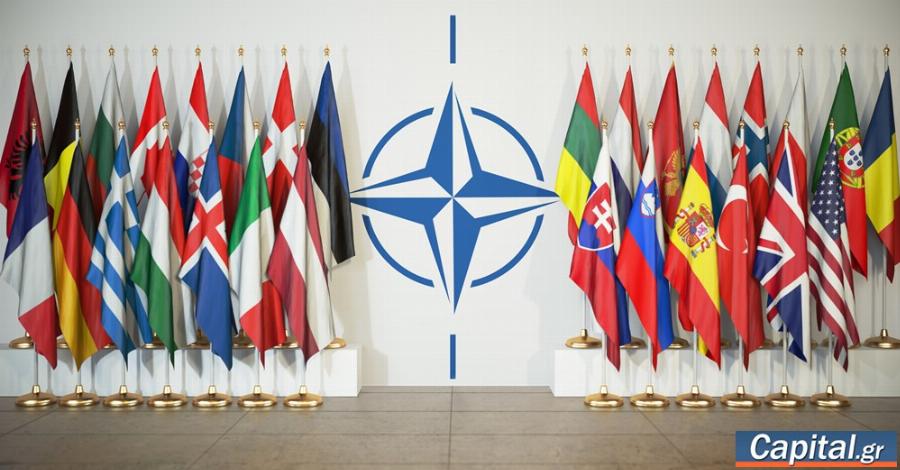 Εμανουέλ Μακρόν για ΝΑΤΟ: «Ήταν εγκεφαλικά νεκρό όταν η Τουρκία απειλούσε την Ελλάδα»