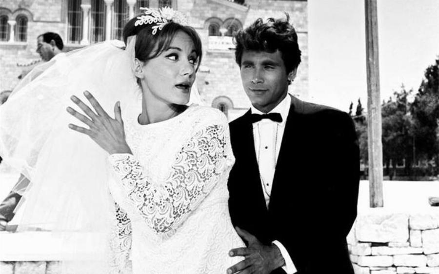 Μπέτυ Αρβανίτη: Η γοητεία που άντεξε στον χρόνο, οι 3 γάμοι, το μωρό του Γεωργίτση που έριξε κρυφά, η ζήλια της Βουγιουκλάκη και ο μοναχογιός