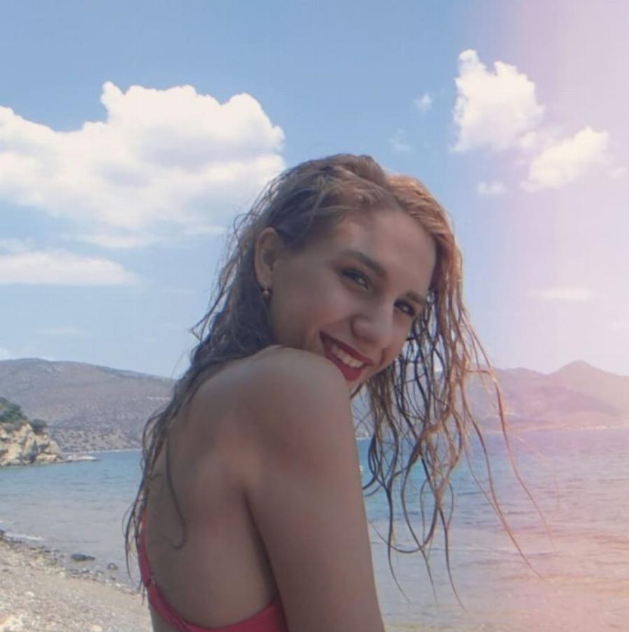 Σαν δυο σταγόνες νερό: 12 παιδιά διάσημων Ελλήνων που μεγάλωσαν και μοιάζουν πολύ στους γονείς τους