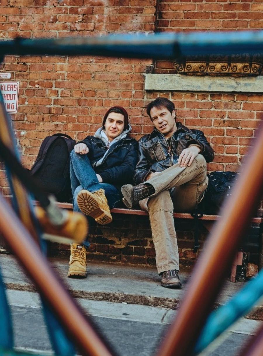 Σαν δυο σταγόνες νερό: 12 παιδιά διάσημων Ελλήνων που μεγάλωσαν και μοιάζουν πολύ στους γονείς τους