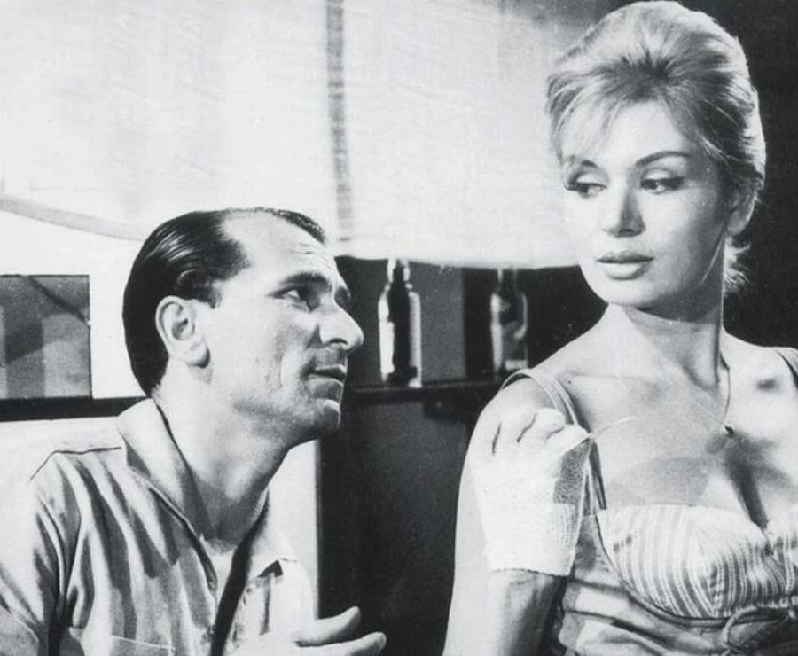 Κώστας Χατζηχρήστος: Οι γάμοι, το πρόβλημα με τον αλκοολισμό, η οικονομική καταστροφή και ο μεγάλος καημός πριν το τέλος