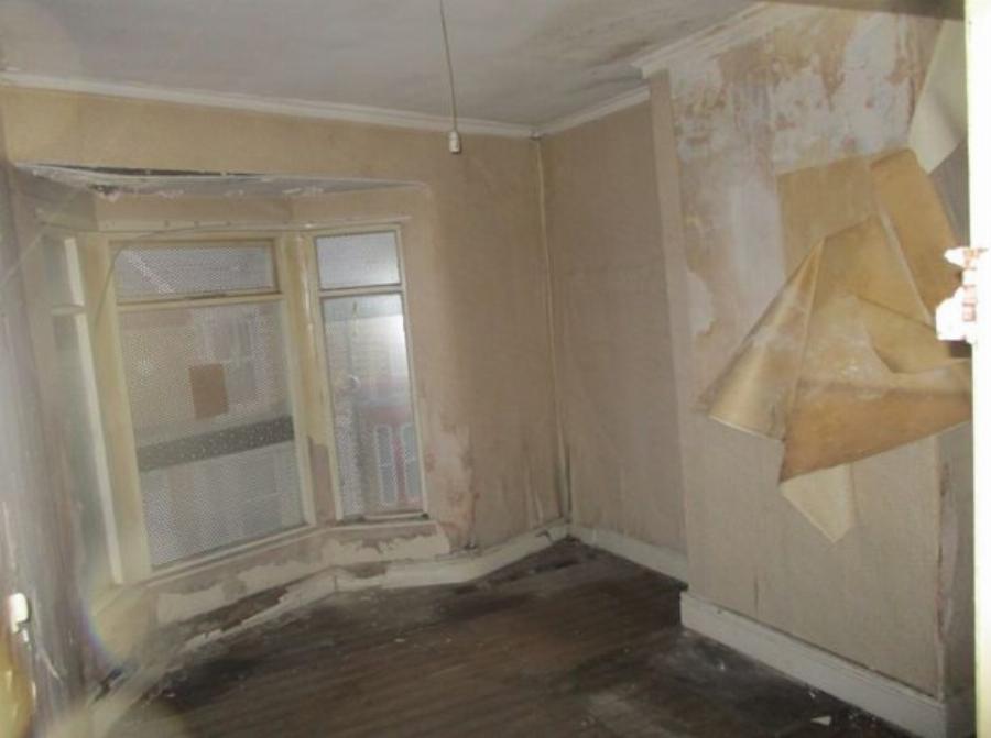 Σπίτι ερείπιο με 1 ευρώ: Ζευγάρι το αγόρασε και το μετέτρεψε σε ονειρεμένο παλάτι