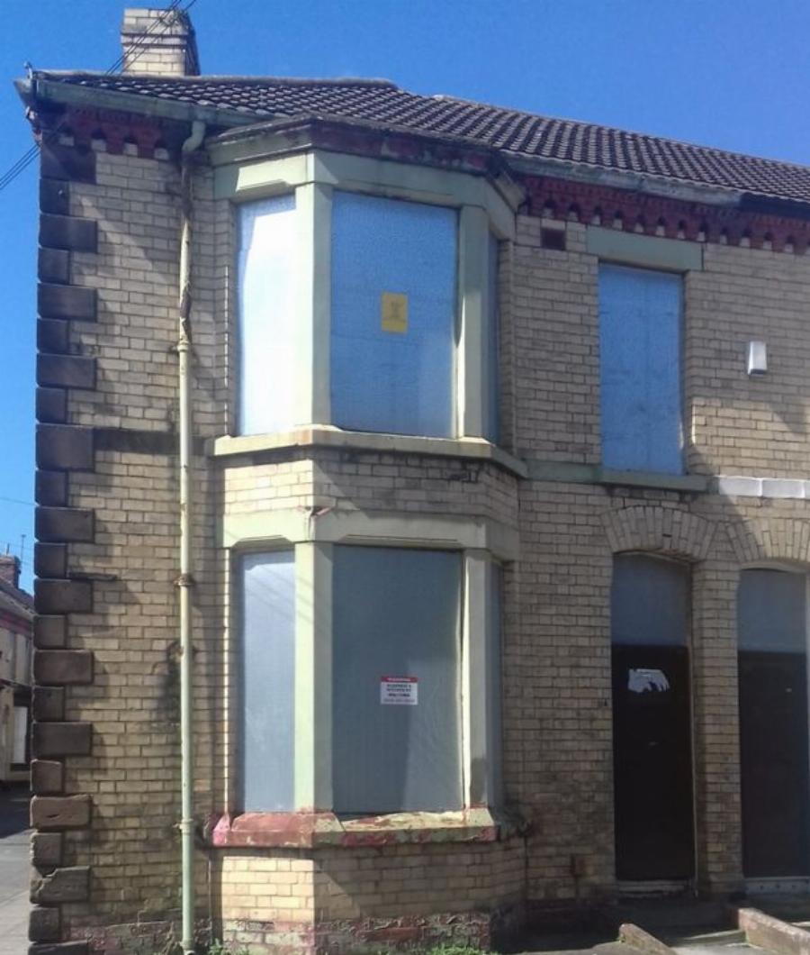 Σπίτι ερείπιο με 1 ευρώ: Ζευγάρι το αγόρασε και το μετέτρεψε σε ονειρεμένο παλάτι