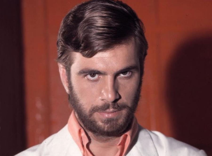 Οι ακαταμάχητοι γόηδες του παλιού σινεμά: 12 Έλληνες ζεν πρεμιέ, που δεν τους αντιστάθηκε καμία γυναίκα