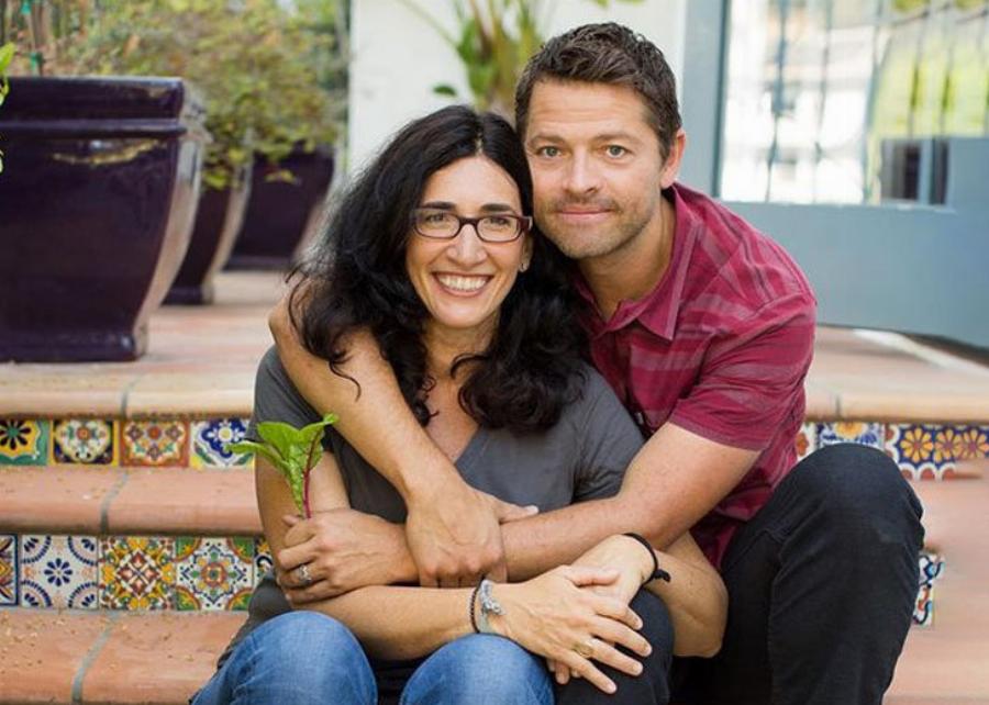 Οκτώ διάσημοι και γοητευτικοί άντρες που προτίμησαν αληθινές γυναίκες και όχι συμβατικά πρότυπα ομορφιάς