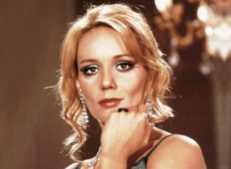 Μπέτυ Αρβανίτη: Η γοητεία που άντεξε στον χρόνο, οι 3 γάμοι, το μωρό του Γεωργίτση που έριξε κρυφά, η ζήλια της Βουγιουκλάκη και ο μοναχογιός