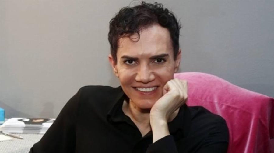 Σάλος με την προκλητική φωτογράφισή του Παντελή Καναράκη ως Ιησούς Χριστός