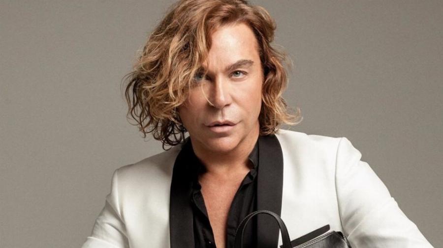 Τρυφωνας Σαμαράς: Η οικογένεια, η μεγάλη καριέρα, τα 3.000 ευρώ για ένα χτένισμα, ο τσακωμός με την Βανδή και η σχέση του