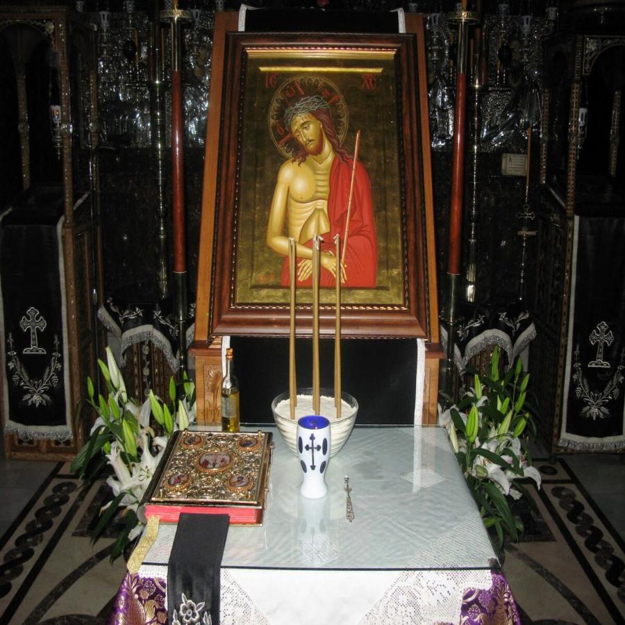 Μέγα το θαύμα από το Ιερό Ευχέλαιο της Μεγάλης Τετάρτης: Το λαδάκι θεραπεύει κάθε ασθένεια