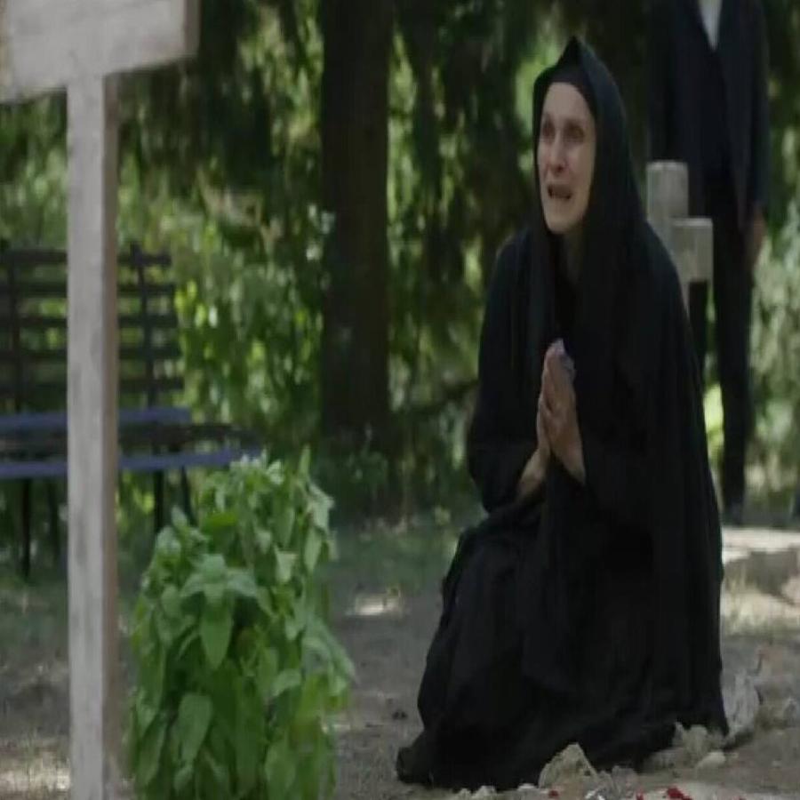 Η σκηνή πάνω από τον τάφο του Γέροντα Αρσένιου που συγκλόνισε τους πάντες στο νέο επεισόδιο του Άγιου Παΐσιου