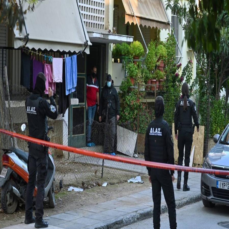 Σοκ στο Αιγάλεω: Γυναίκα πέταξε τα ανήλικα ανίψια της από το μπαλκόνι και μετά έπεσε και αυτή στο κενό