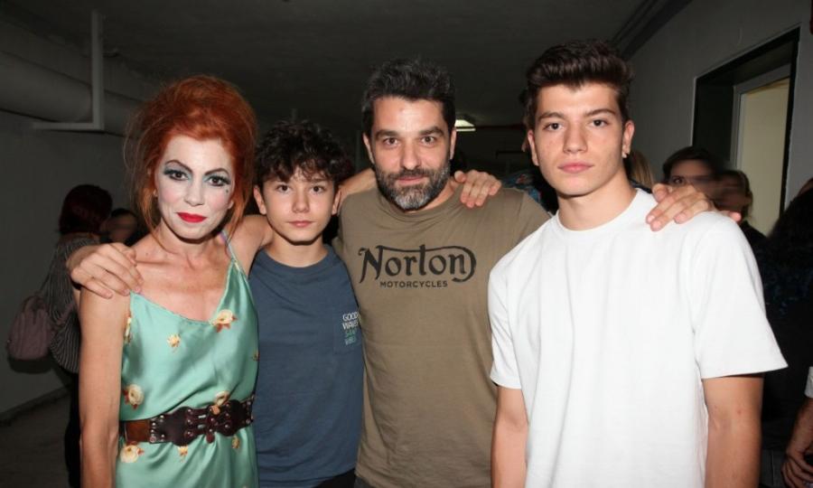 Γιωργής και Δημήτρης Λαγούτης: Οι γιοι της Μυρτώς Αλικάκη και του Πέτρου μεγάλωσαν και είναι ίδιοι με τον πατέρα τους