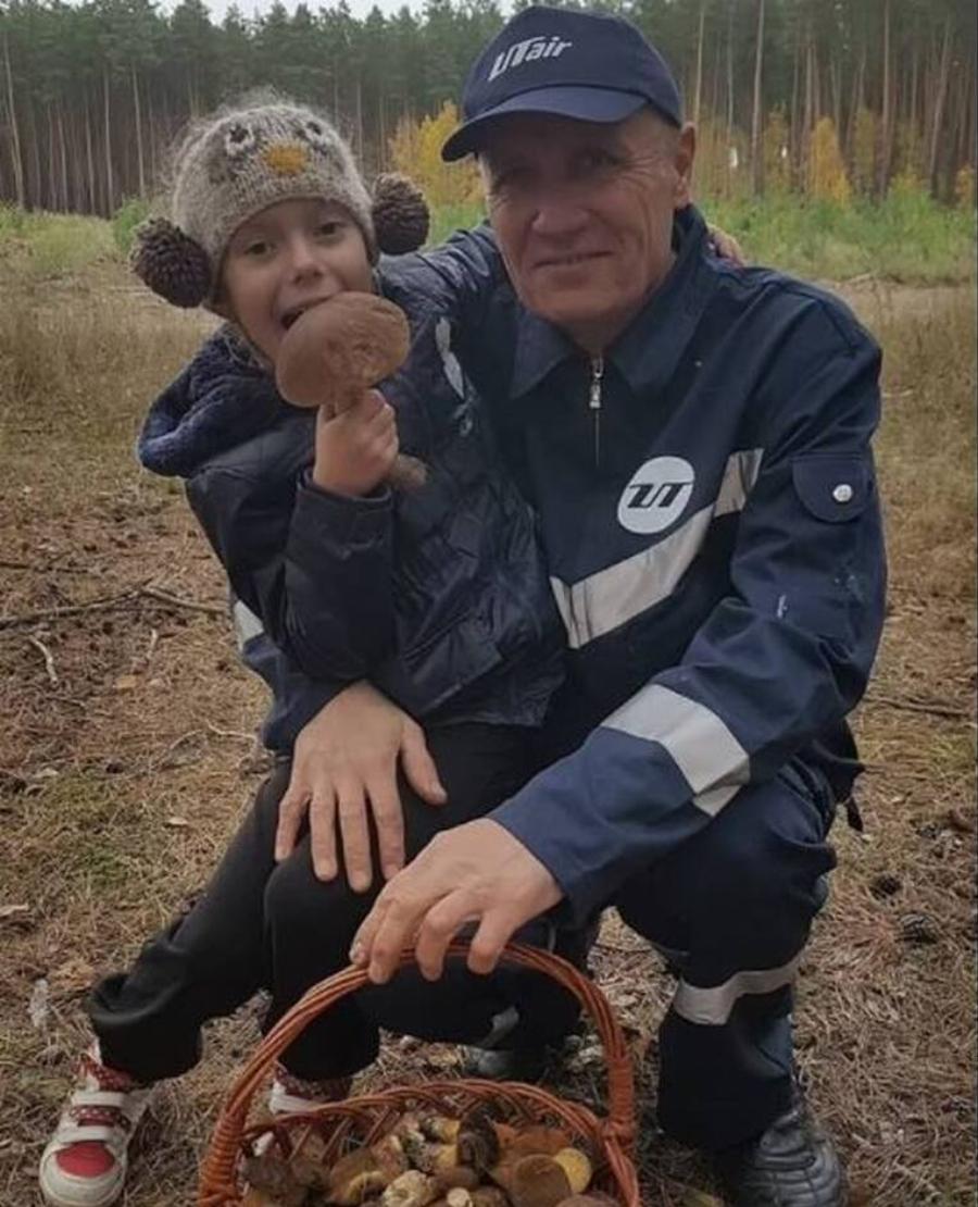 Πόλεμος στην Ουκρανία: 7χρονη σκοτώθηκε σε βομβαρδισμό σχολείου – Προσπάθησε να τη σώσει ο παππούς της