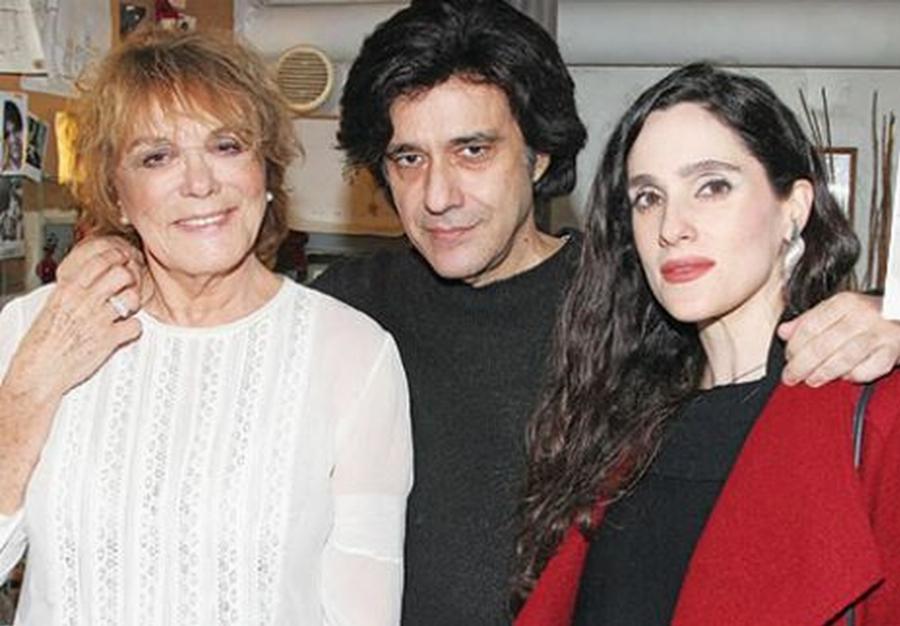 Μπέτυ Αρβανίτη: Η γοητεία που άντεξε στον χρόνο, οι 3 γάμοι, το μωρό του Γεωργίτση που έριξε κρυφά, η ζήλια της Βουγιουκλάκη και ο μοναχογιός