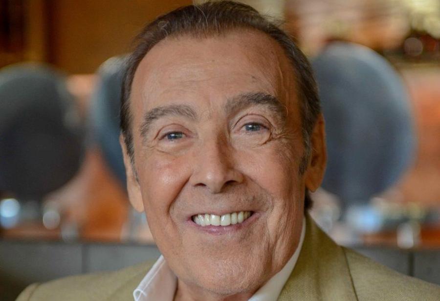 Άφησαν την τελευταία τους πνοή μέσα στο 2021: 15 διάσημοι Έλληνες που πέθαναν και τους νοσταλγούμε