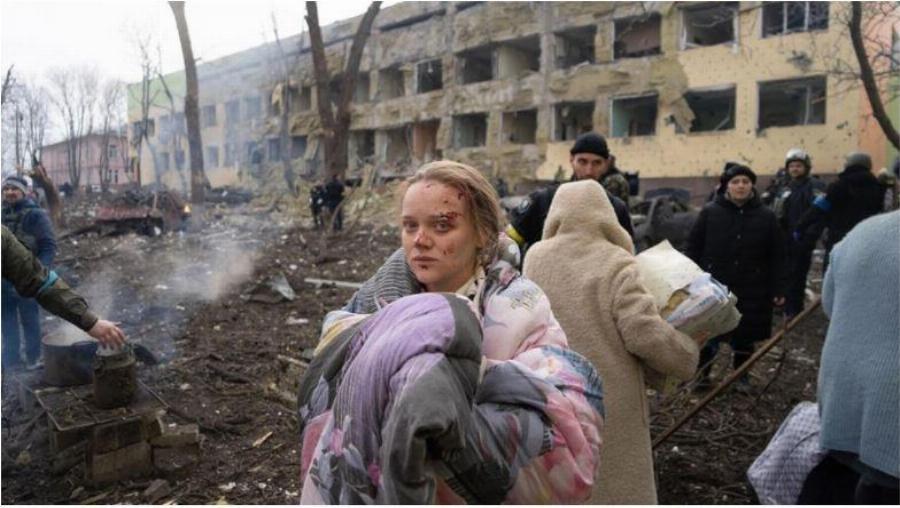 «Πάγωσαν» στο MEGA: Τι είπε ο Λιάτσος για τον βομβαρδισμό στο μαιευτήριο και για την έγκυο