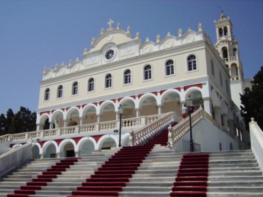 Συγκλονιστική ιστορία: Η Παναγία ειναι δεν τη γνωριζεις; Μου εδειξε την αξονικη και μου ειπε να μη φοβάμαι
