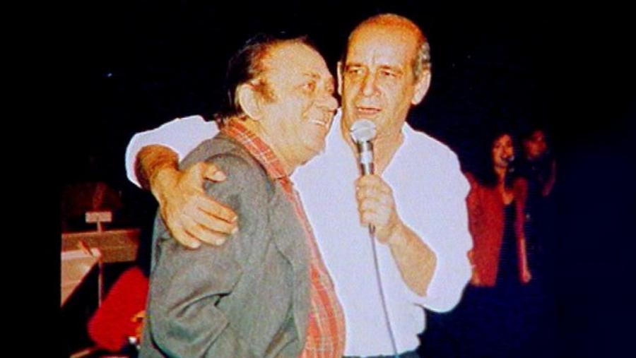 Δημήτρης Μητροπάνος: Οι θρυλικές επιτυχίες, ο πατέρας που είδε 29 χρόνια μετά και το τέλος στα 64 χρόνια του