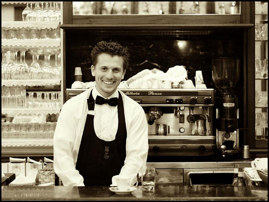 Το μυστικό του Λέντζου, της θρυλικής καφετέριας που έφτιαχνε τον καλύτερο φραπέ στην Ελλάδα
