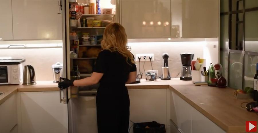 Ελεονώρα Ζουγανέλη: Το νεοκλασικό σπίτι που ζει με τον σύζυγό της – Σπάνιες φωτογραφίες