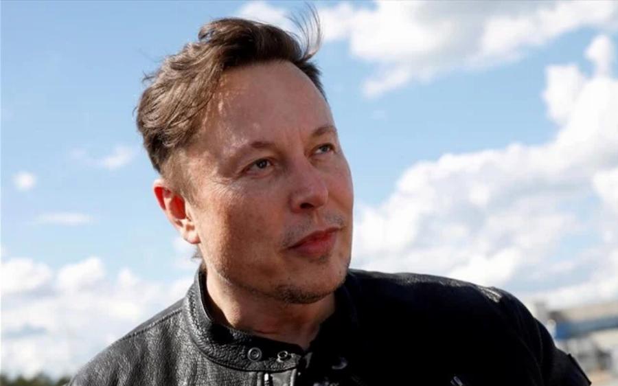 Έλον Μασκ: Προκάλεσε τον Βλαντιμίρ Πούτιν σε μονομαχία για την Ουκρανία
