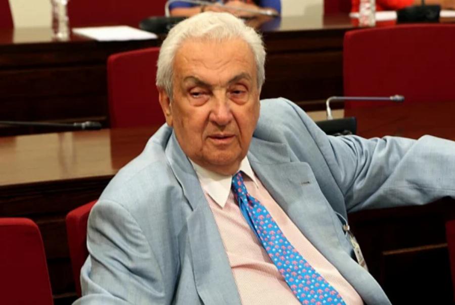 «Έφυγε 30 κιλά στο δωμάτιο ενός νοσοκομείου, εντελώς μόνος χωρίς ούτε έναν συγγενή»