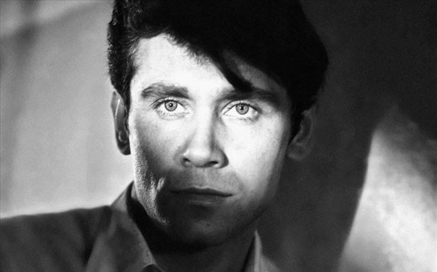 Οι ακαταμάχητοι γόηδες του παλιού σινεμά: 12 Έλληνες ζεν πρεμιέ, που δεν τους αντιστάθηκε καμία γυναίκα