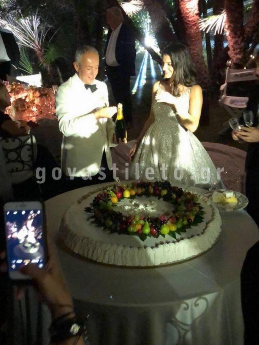 Γιάννης Κούστας: Ο 66χρονος εφοπλιστής, η 29χρονη σύζυγος, ο αρραβώνας των 250.000€, ο υπέρλαμπρος γάμος και τα 6 παιδιά