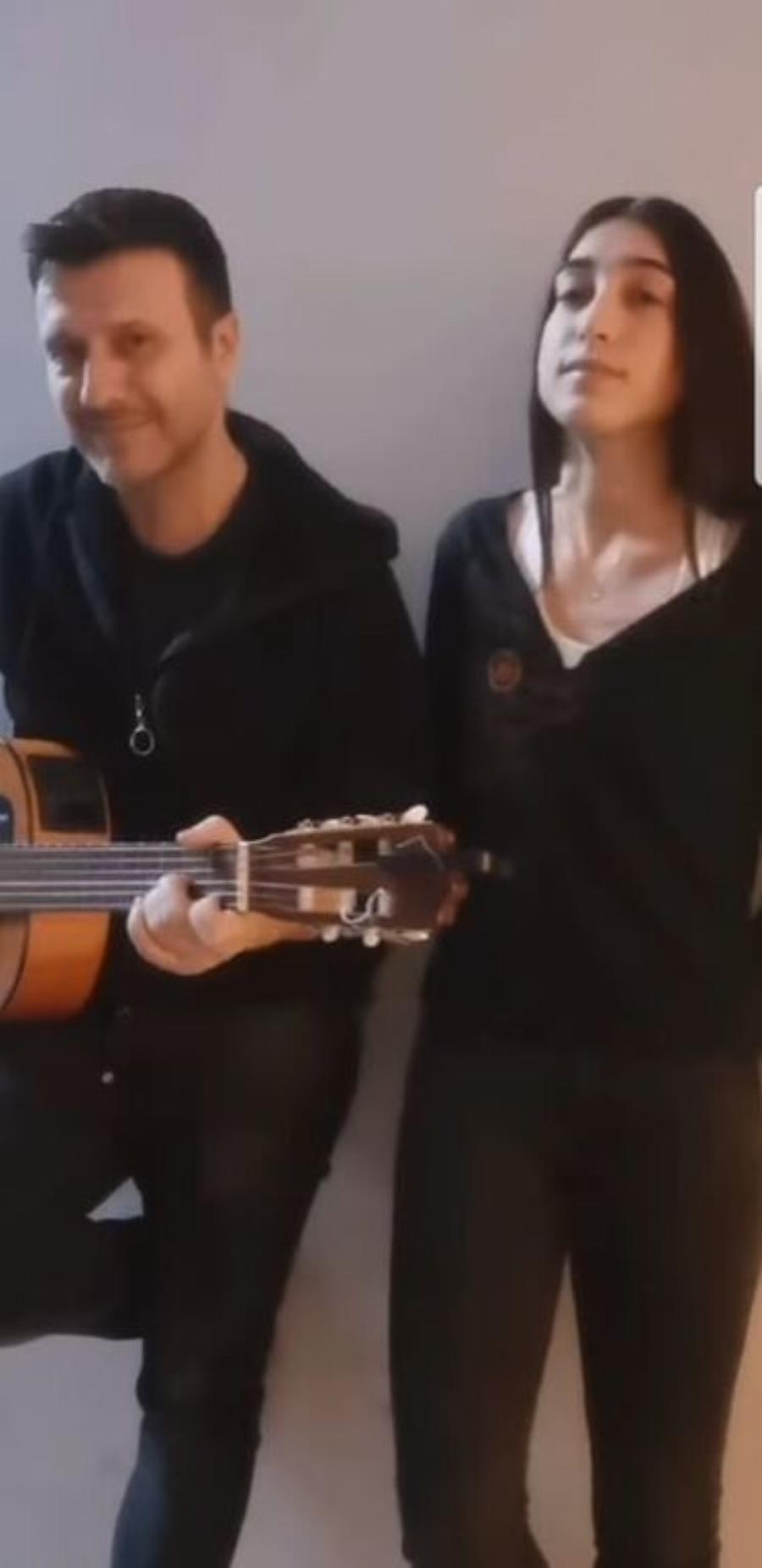 Γιάννης Πλούταρχος: Η κόρη του, Κατερίνα Κακοσαίου, κληρονόμησε το ταλέντο του πατέρα της και εντυπωσιάζει με τη φωνή της