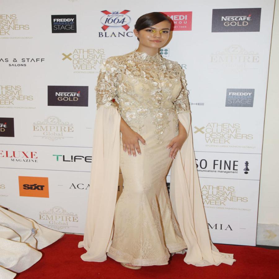 Χριστίνα Μαραγκόζη: Η 16χρονη κόρη της, Εβίτα Αϊβαλιώτη, έγινε μοντέλο και εντυπωσιάζει με την ομορφιά της