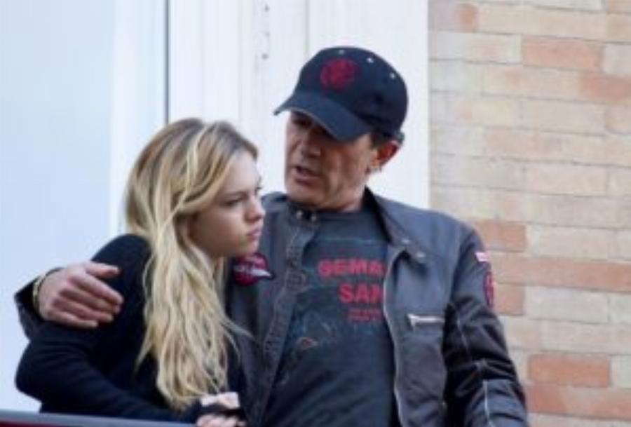 Στέλλα Μπαντέρας: Η κόρη των Αντόνιο Μπαντέρας και Μέλανι Γκρίφιθ μεγάλωσε και είναι μια καλλονή