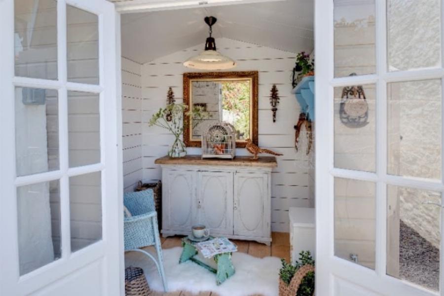 Σπίτι ηλικίας 300 ετών: Η μοναδική γοητεία, οι συγκλονιστικές αντίκες, η υπέροχη διακόσμηση, ο παιδικός παράδεισος και το απίθανο εσωτερικό