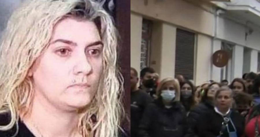 Οργισμένες αντιδράσεις και πλήθος κόσμου έξω από το σπίτι της Πισπιρίγκου: «Μας έχει κάνει να μην κοιμόμαστε»