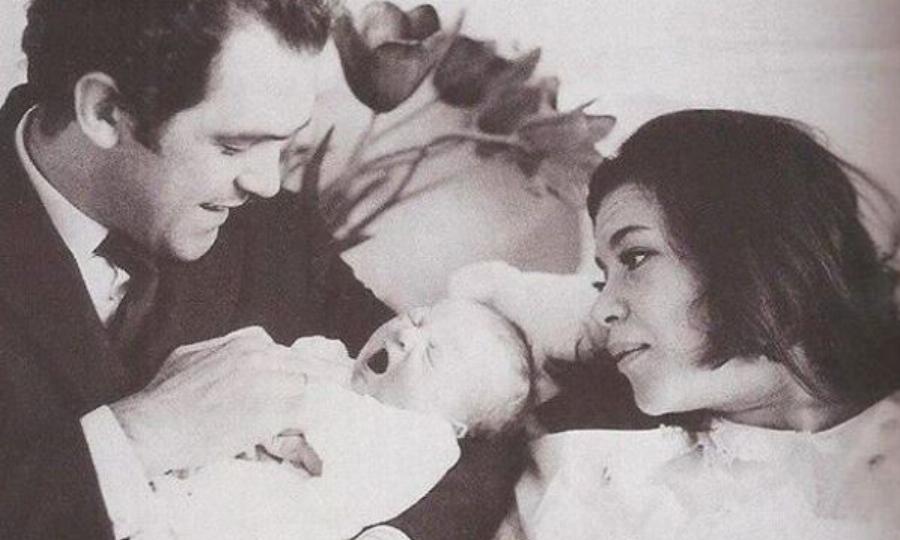 Κώστας Καζάκος: Εκτός από τον Κωνσταντίνο και τα άλλα 3 παιδιά του κληρονόμησαν το ταλέντο στην υποκριτική