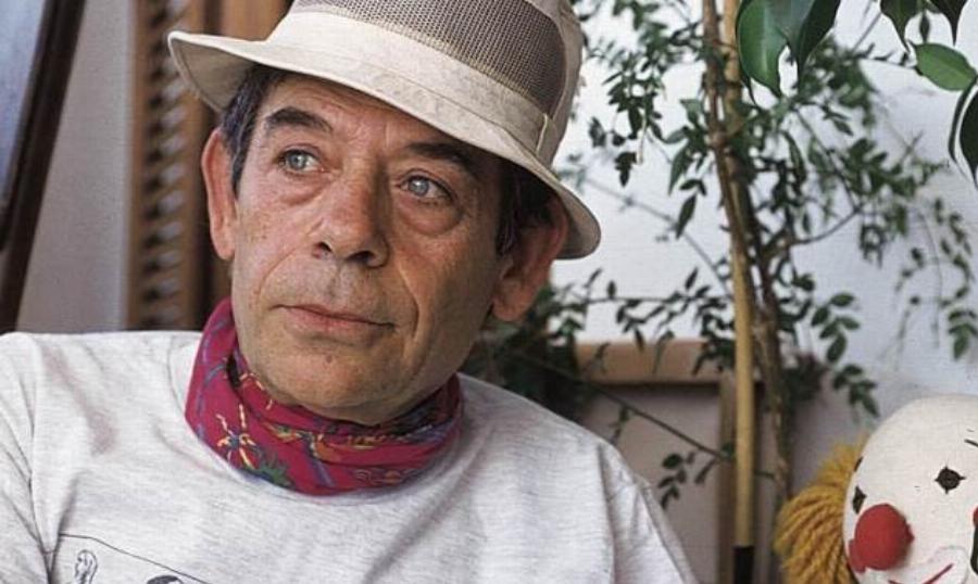 Ηλίας Λογοθέτης: Η μάχη με τα προβλήματα υγείας, η εξομολόγηση για το φέρετρο και τα τρυφερά λόγια για τη σύζυγό του