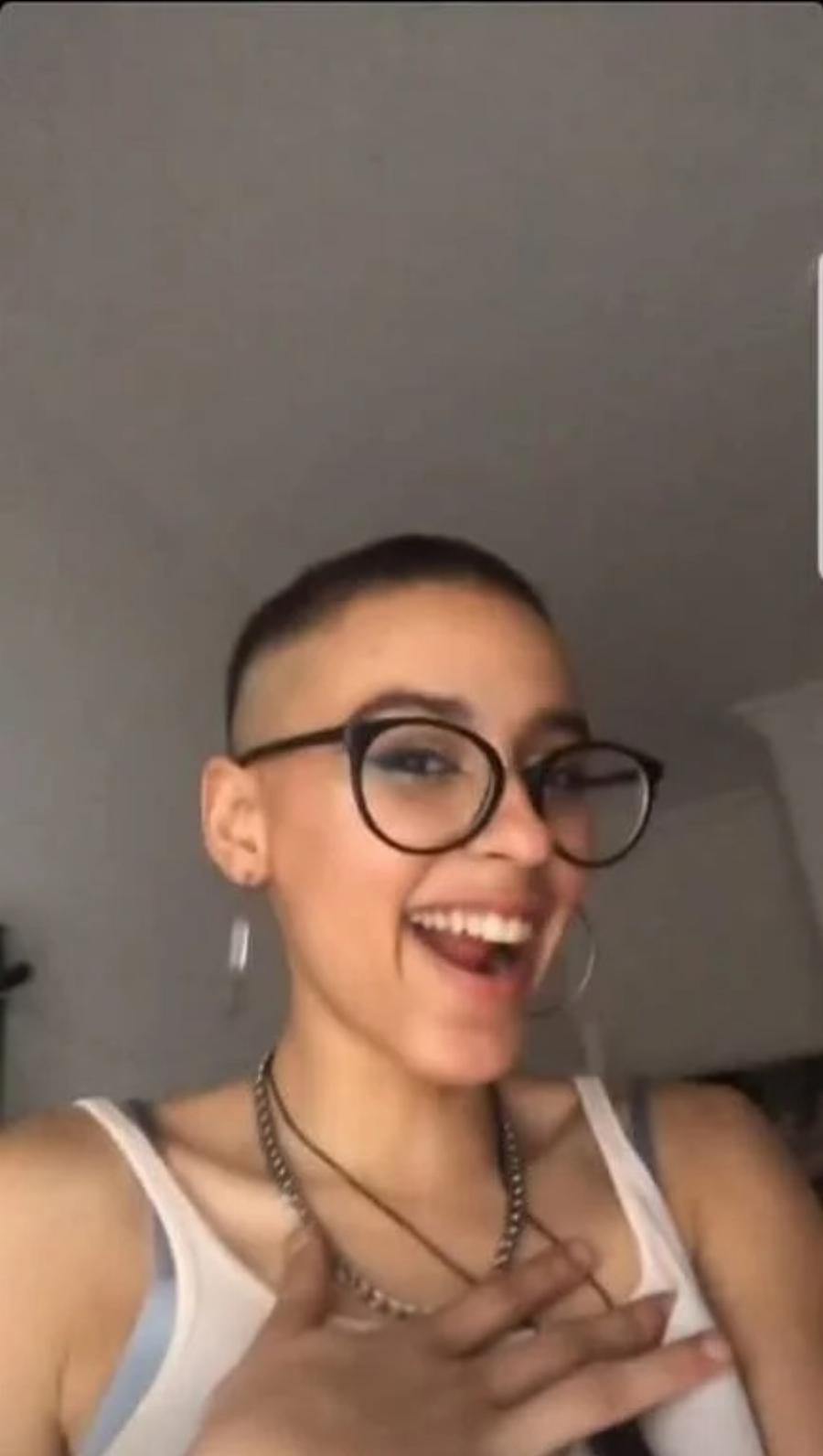 Ματθίλδη Μαγγίρα: Η 18χρονη κόρη της ζει μόνιμα στην Αμερική, ξύρισε το κεφάλι της και η αντίδραση της μεγάλη αλλαγή