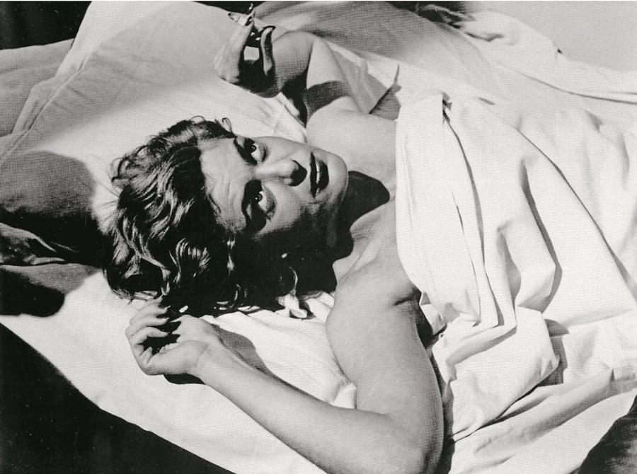 Μελίνα Μερκούρη: Η απιστία του άντρα που αγάπησε, η “τσιγγάνικη ζωή” και η αφαίρεση της Ελληνικής ιθαγένειας