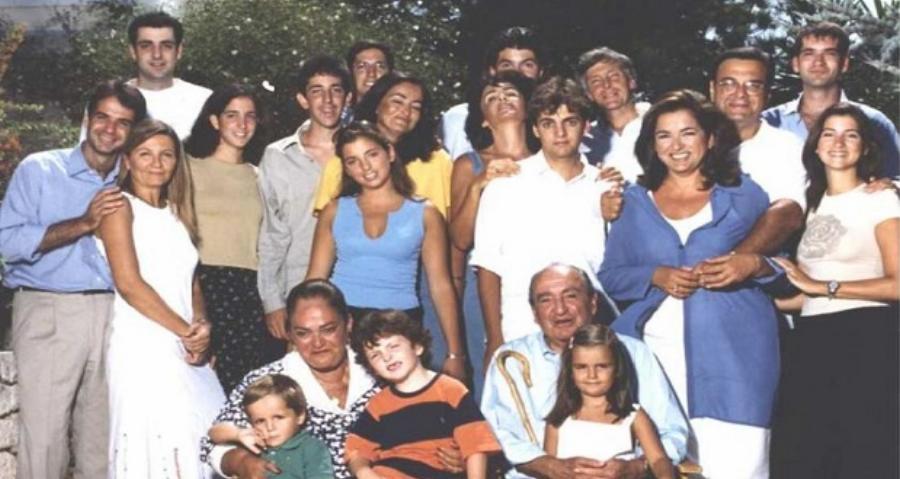 «Bίλα Μητσοτάκη»: H δύσκολη απόφαση να το πωλήσουν, το σπίτι που χωρίστηκε στα τέσσερα και το άγνωστο παρασκήνιο.