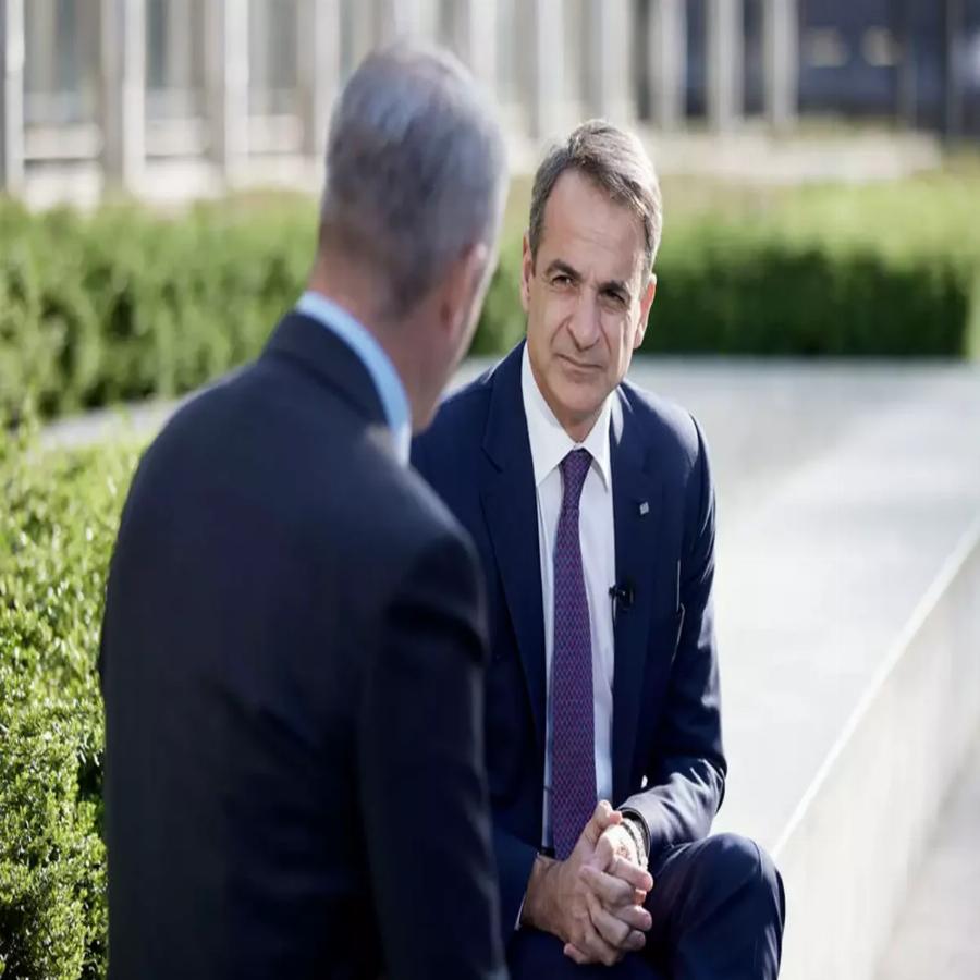 Κυριάκος Μητσοτάκης: «Με τις κυρώσεις μας η ρωσική οικονομία θα συρρικνωθεί κατά 10%»