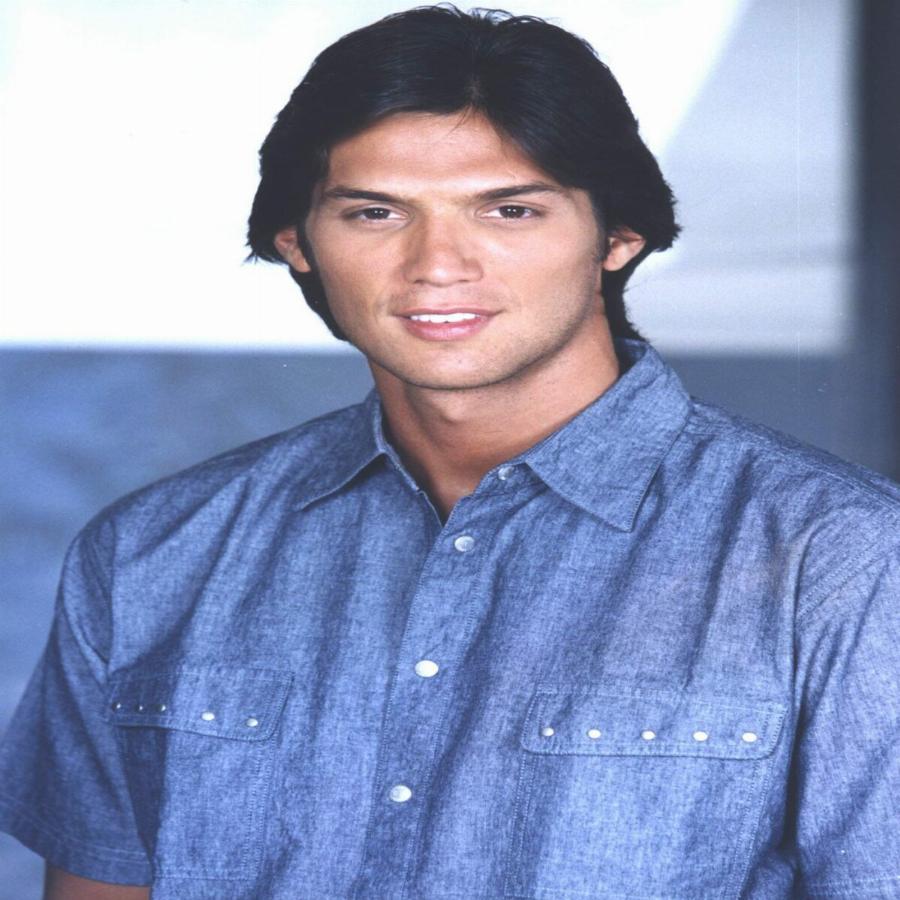 Αλέξανδρος Παρθένης: Το επιτυχημένο μοντέλο των 90s, η υποκριτική και ο χωρισμός από τη Κατερίνα Θάνου