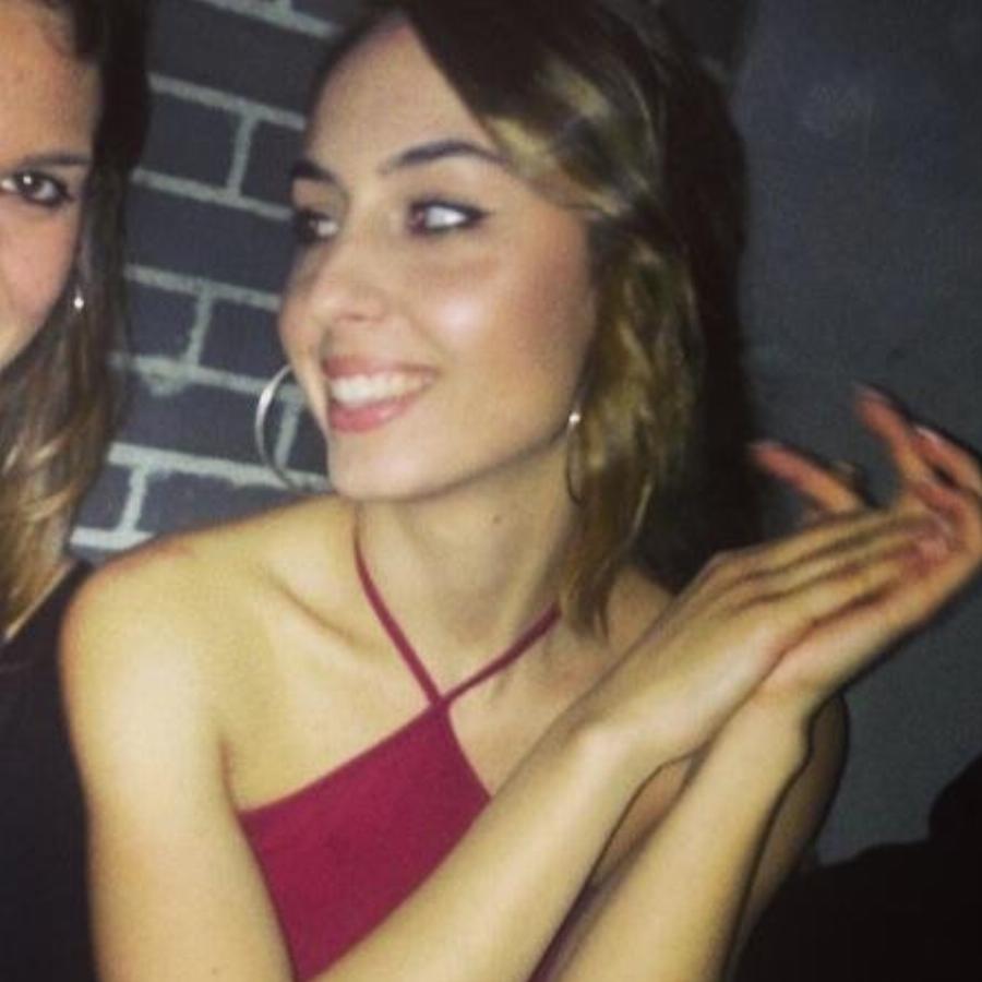 Αφροδίτη Σφακιανάκη: Η κόρη του Νότη Σφακιανάκη είναι 26 χρονών και είναι μια καλλονή και γλυκύτατη δεσποινίδα