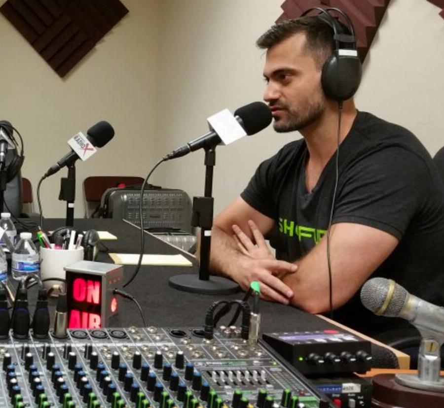 Ο άστεγος πρόσφυγας από την Αλβανία που έστησε τη δική του επιχείρηση με 600€ και σήμερα είναι εκατομμυριούχος