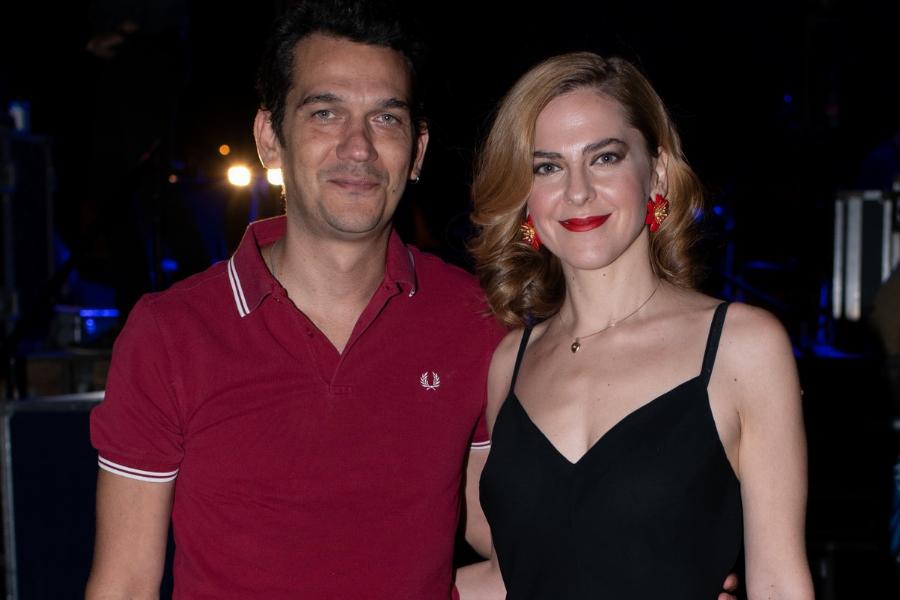 Ρένα Μόρφη: Ο κούκλος σύζυγος της και ο παραμυθένιος γάμος τους στην Κούβα