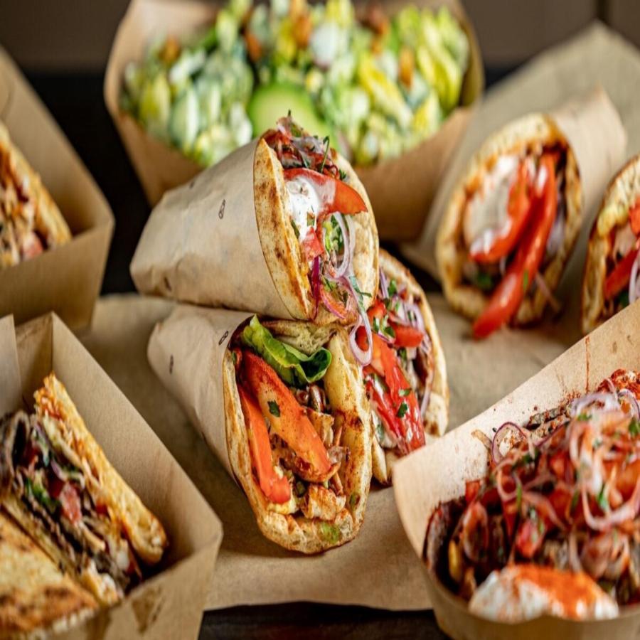 Σουβλάκι: Στα 4,30 ευρώ «πέταξε» η πίτα με γύρο σε ψητοπωλεία της Θεσσαλονίκης!