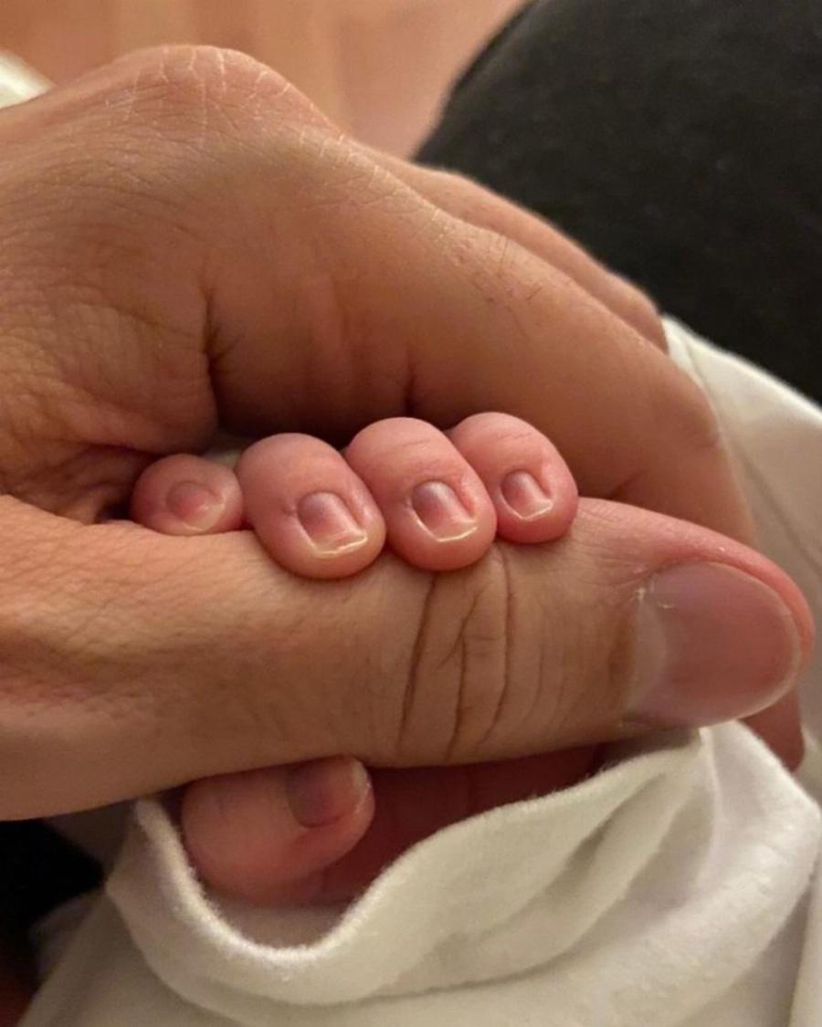 Παναγιώτης Χατζηδάκης: Η γραφιστική, η καριέρα στην τηλεόραση, τα 8 χρόνια σχέσης, ο γάμος και ο γιος που του άλλαξε τη ζωή